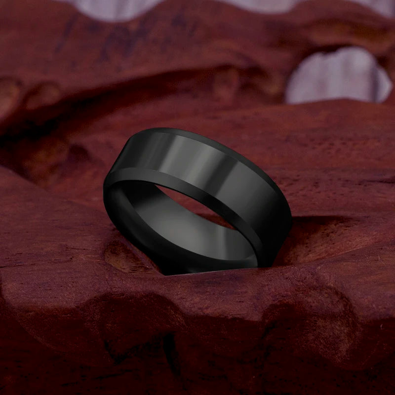 Lucentelli Midnight Smooth Ring