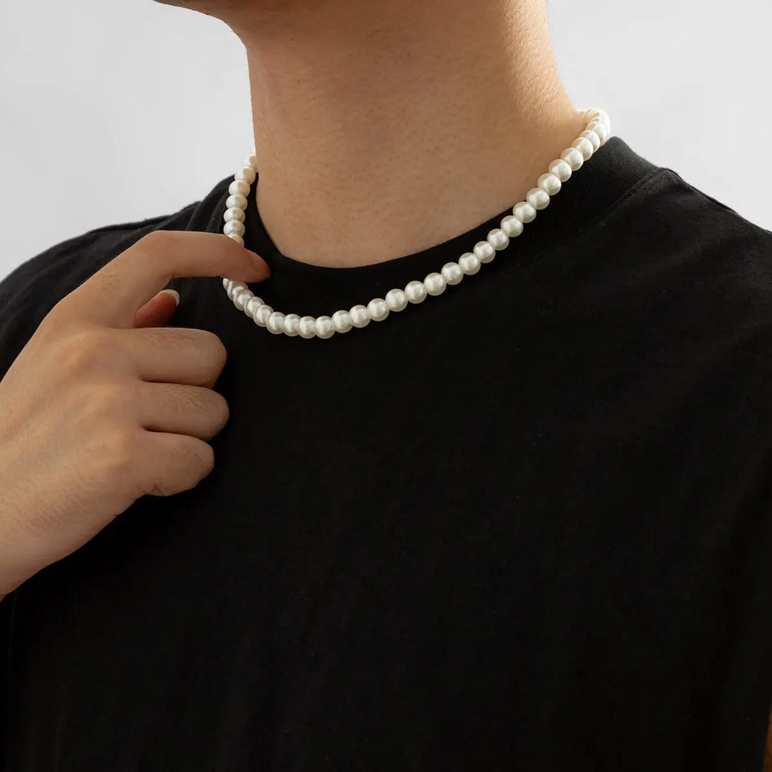 Lucentelli Pearl Edge Choker Necklace